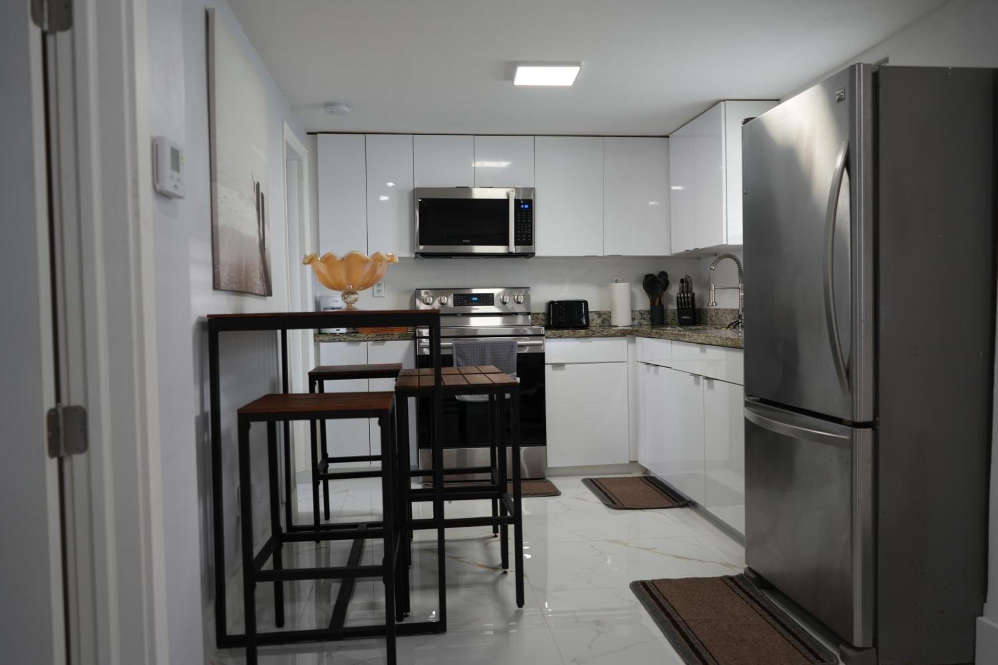 Charming Two Bedroom Apartment. 마이애미 외부 사진